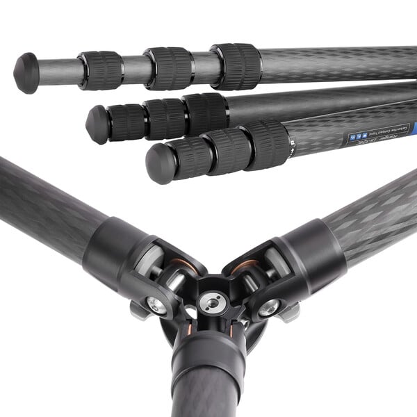 Leofoto Carbon tripod LS-324C Ranger + Ballhead Panorama LH-40PCL