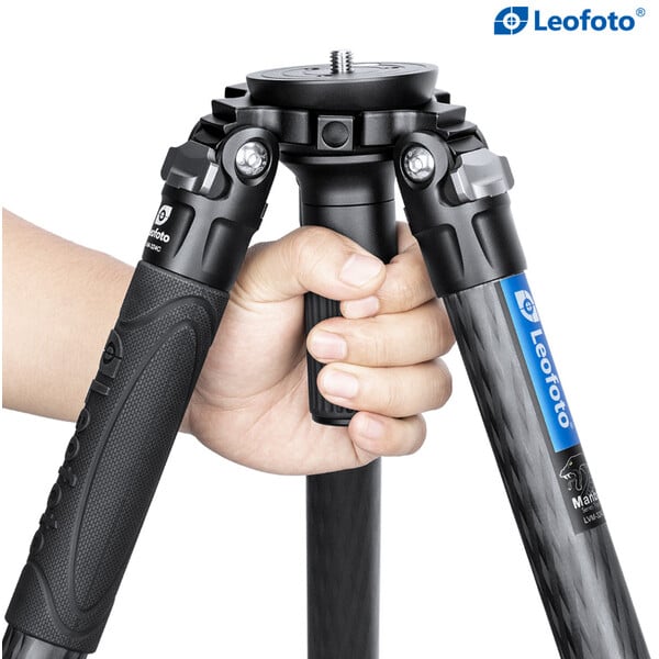 Leofoto Carbon tripod LVM-324C Manba with levelling device + BV-15 video tilt head