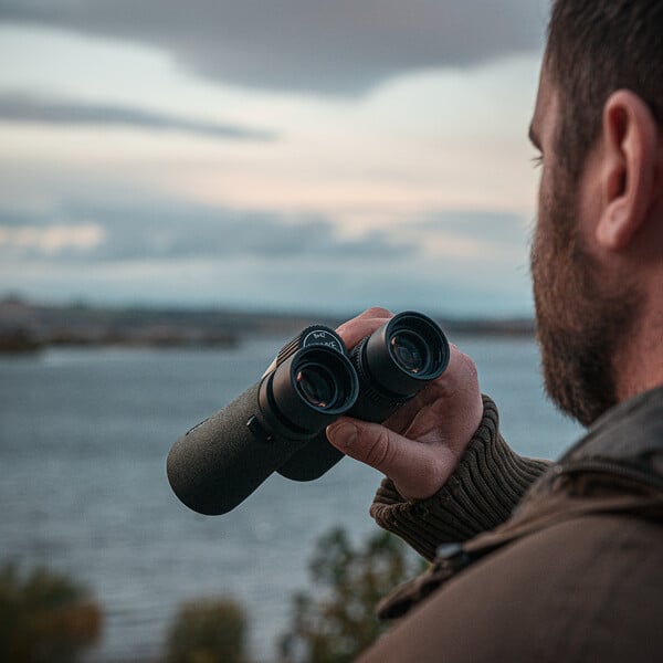HAWKE Binoculars Vantage 10x32