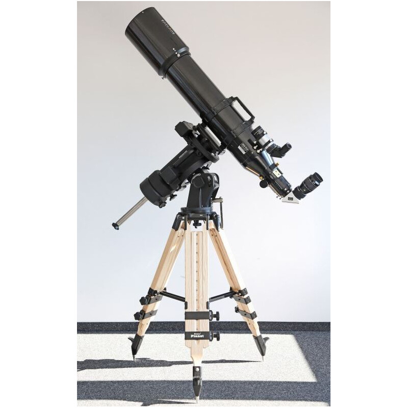 Berlebach Planet tripod, with 37 cm accessory tray for Celestron CGE Pro