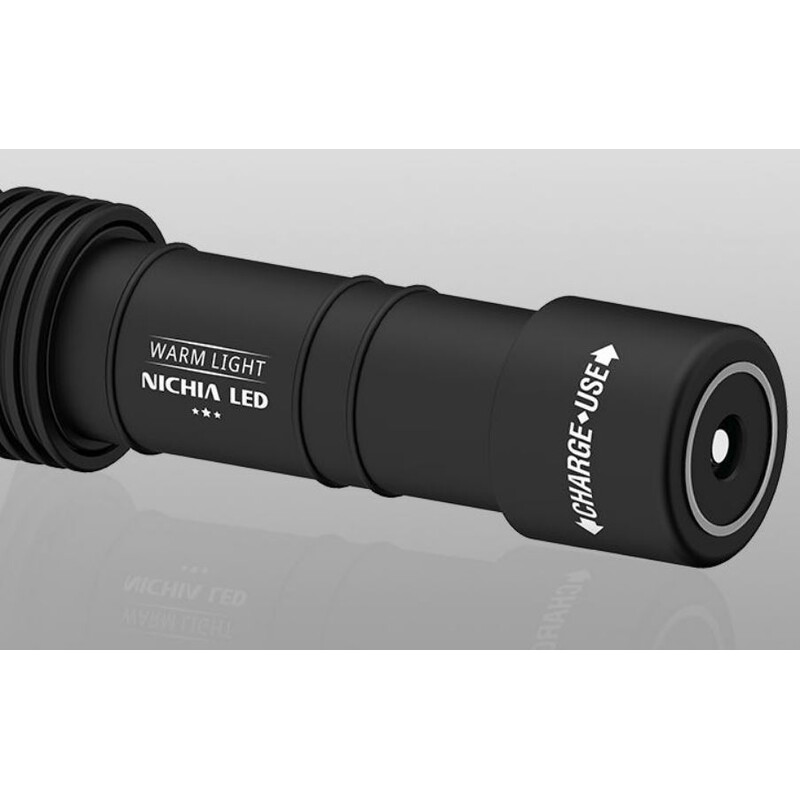 Armytek Zaklamp Wizard Pro Nichia magnetische lamp (warm licht)