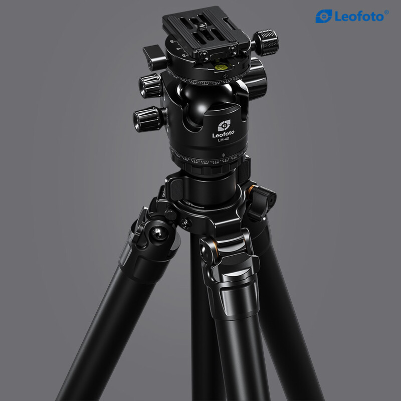 Leofoto Carbon tripod LG-324C Lucifer + Ballhead LH-40R Black