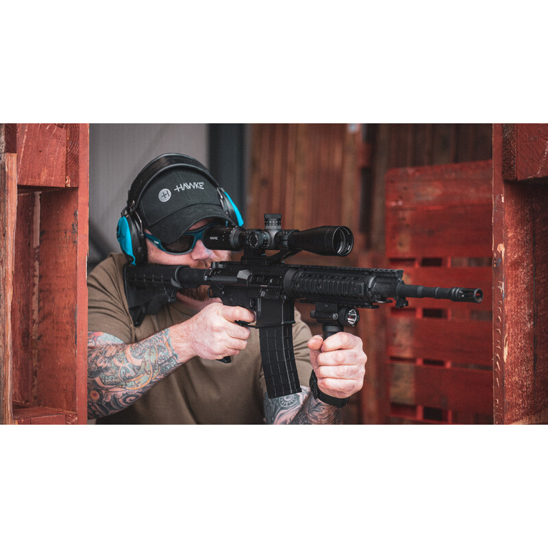 HAWKE Riflescope Vantage 30 WA IR 1-8x24 Circle Dot (8x)
