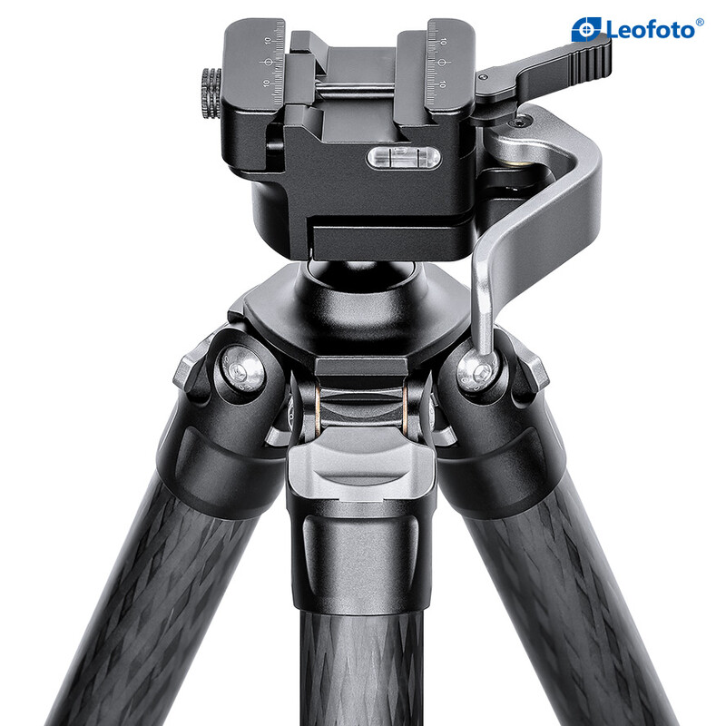 Leofoto SA-404C Carbon tripod and MA-30L rifle mount