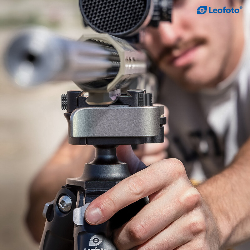 Leofoto SA-404C Carbon tripod and MA-30L rifle mount