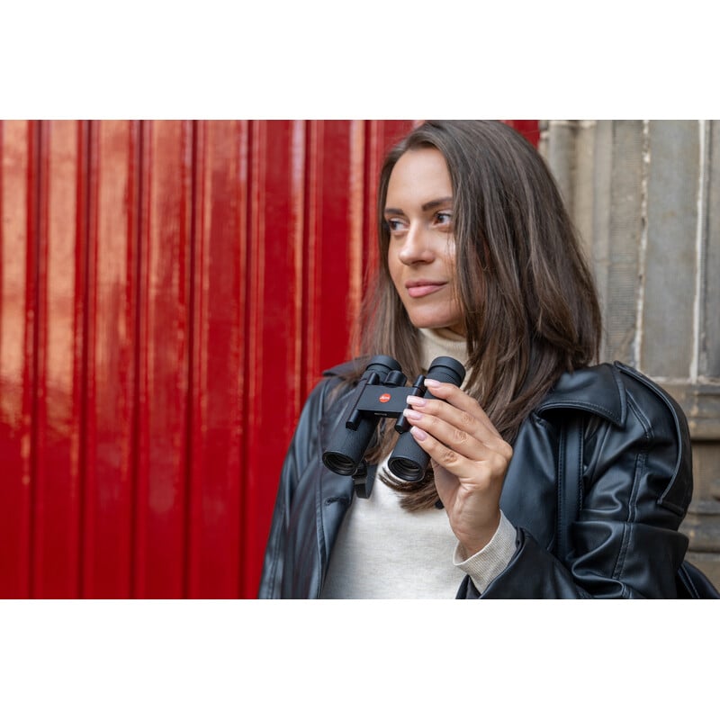 Leica Verrekijkers Noctivid 10x25 zwart met lederen bekleding