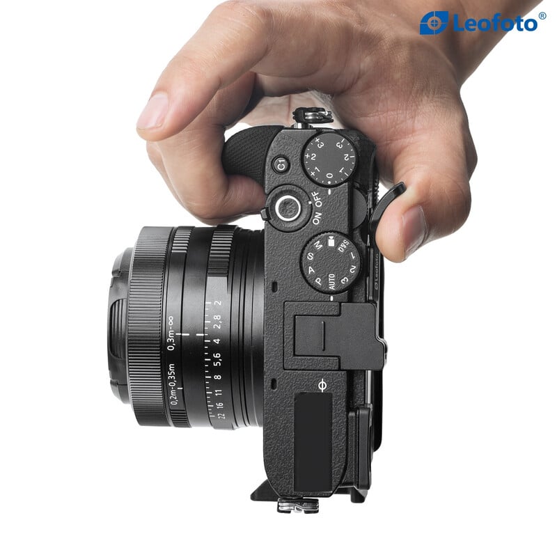 Leofoto LHS-RX1RIII thumb rest compatible with Sony RX1RIII